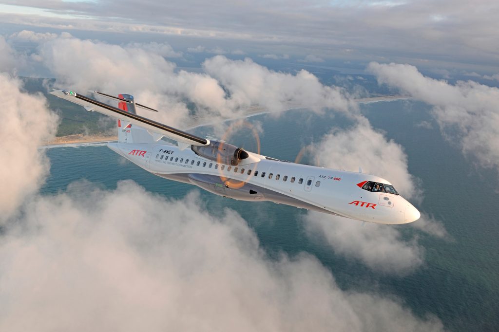Flying turboprop ATR aircraft