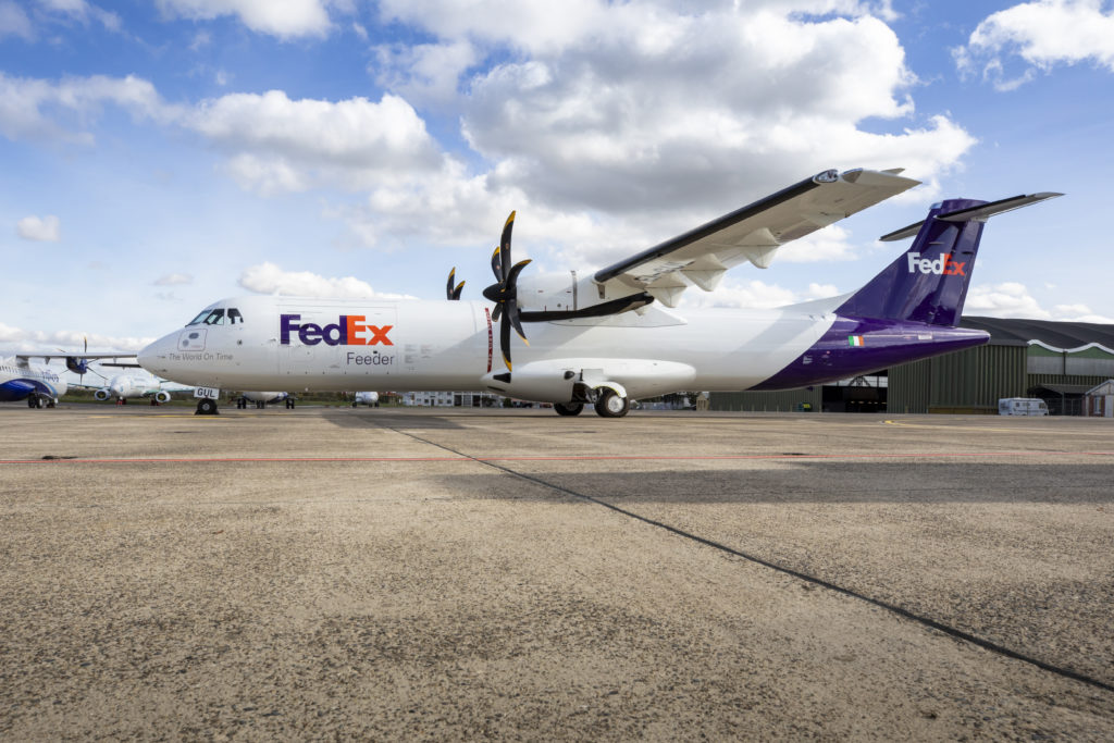 FedEX ATR72 600F ground