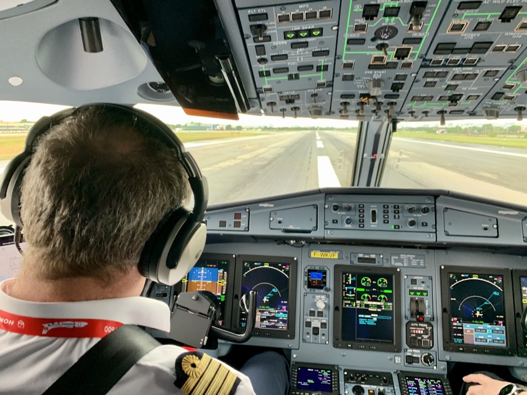 ATR 42-600 Cockpit View