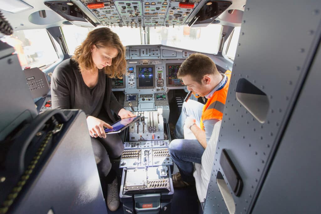 ATR cockpit inspection