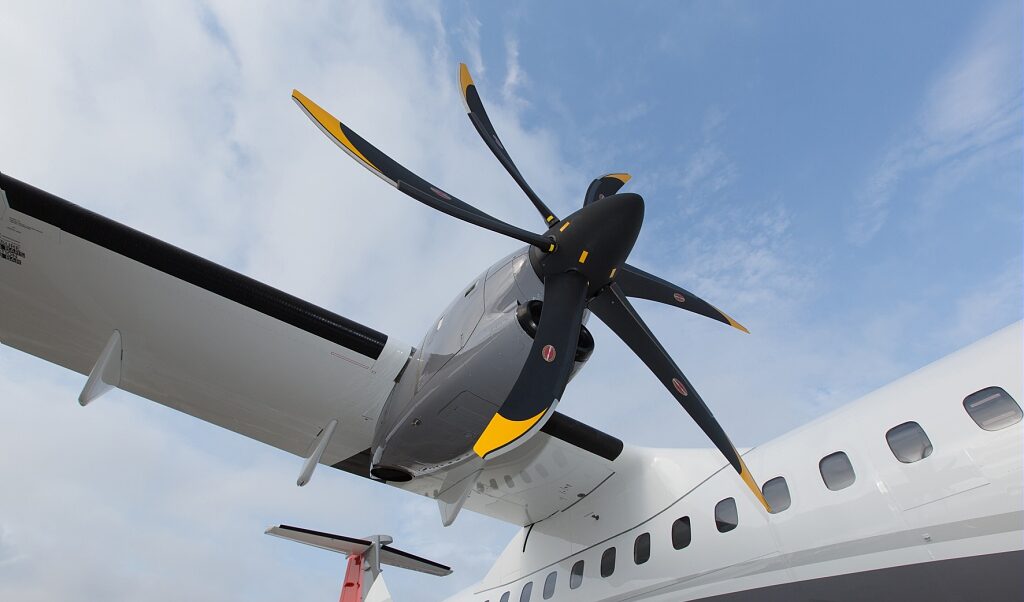 ATR Aircraft - Blade pitch