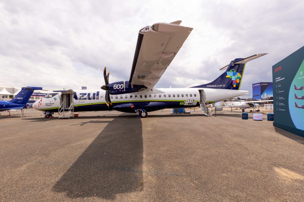 ATR 72-600 Azul - Static Display