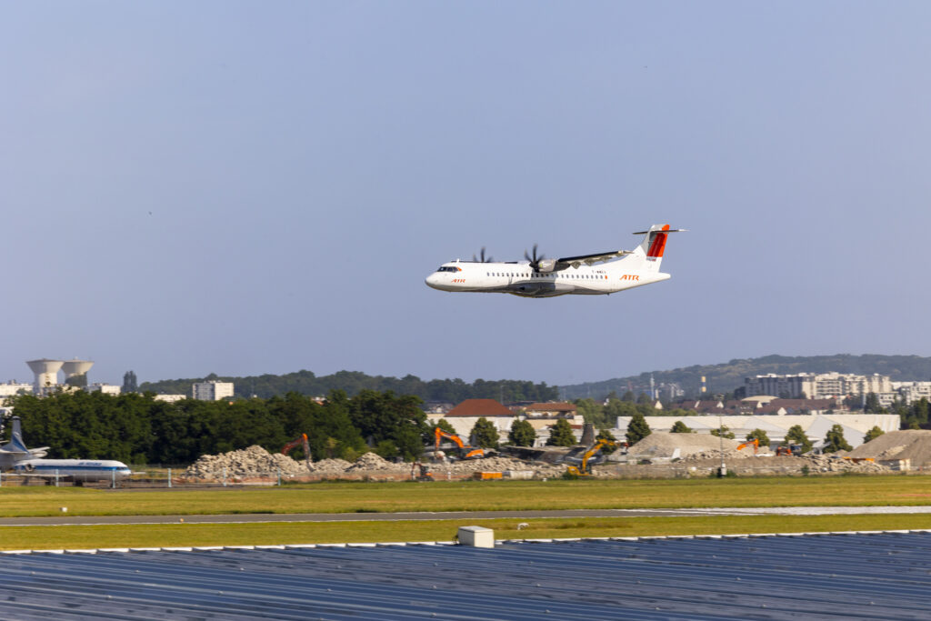 ATR 72-600 Flying Display